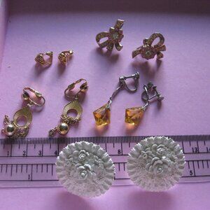 Lot of 5 Vintage Screw Back Clip On Earrings Patented Faux Gold Glass